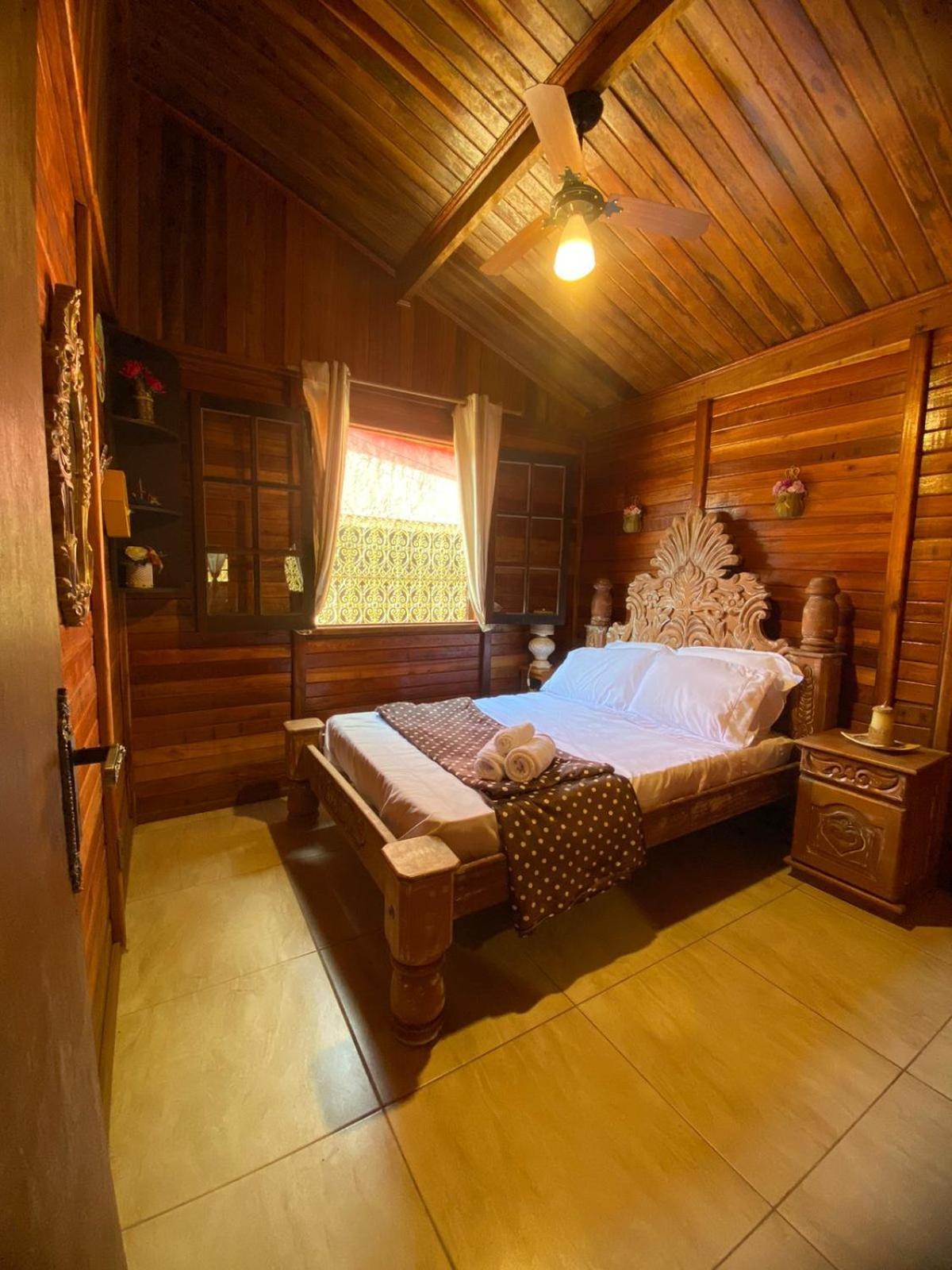 Cabana Com Jacuzzi Em Guararema Esterno foto
