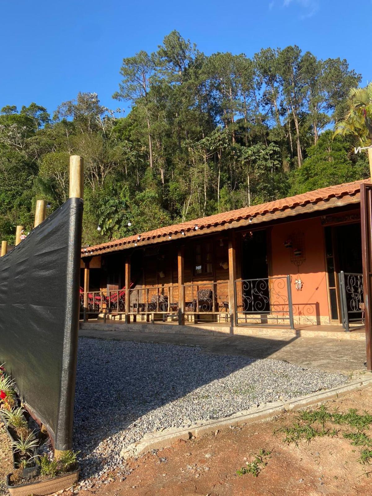 Cabana Com Jacuzzi Em Guararema Esterno foto
